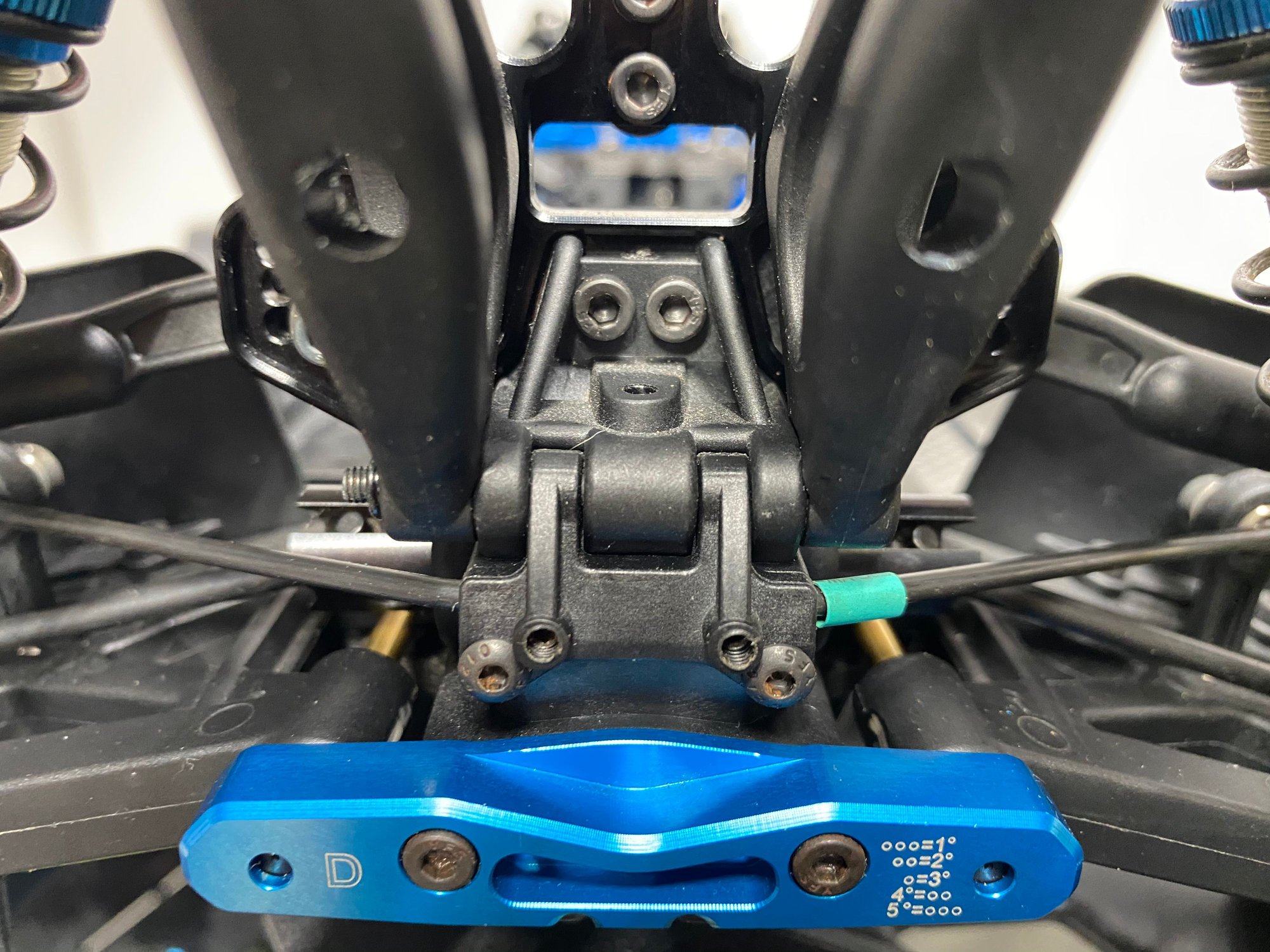 RC8.2e with RC8B3 Fr/Rr Diff+Shocks and SNR Carbon Fiber Chassis! R/C