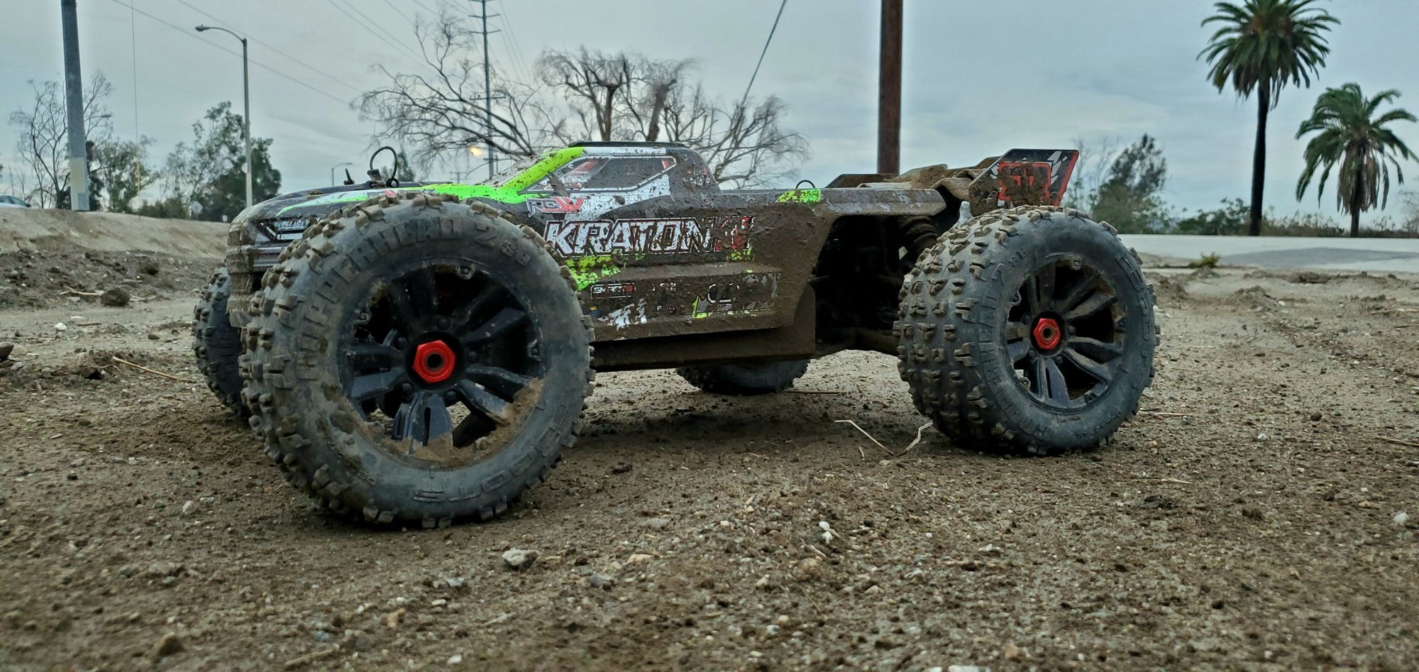 arrma kraton vs e revo