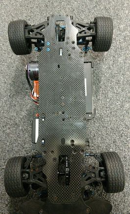 Sorry I don't have pics of it without electronics in it on my phone