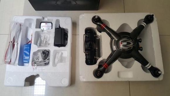 All of the pictures are from customers
http://www.gearbest.com/rc-quadcopters/pp_202830.html