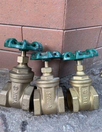 Van cổng đòng là dòng van cổng được cấu thành bằng chất liệu chính là đồng 
Chuyên được sử dụng trong các hệ thống đường ống lưu dẫn nước, hóa chất 
Website: https://vancongnghiepht.com/van-cong-dong.html
SĐT: 0971.999.589