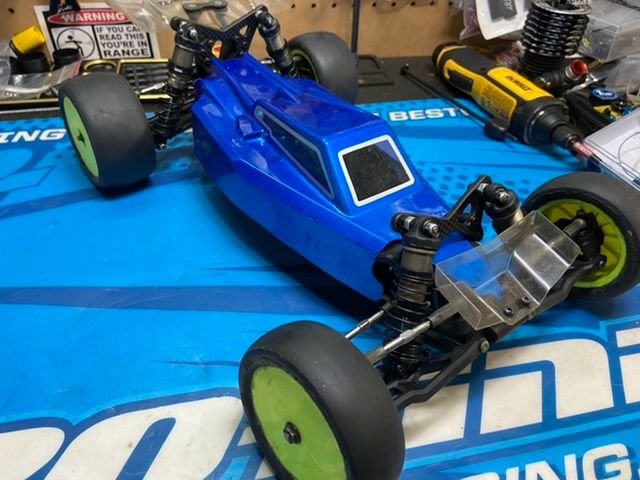 tlr 22 5.0 roller