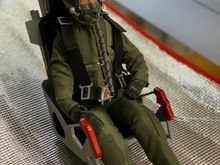 Seated pilot