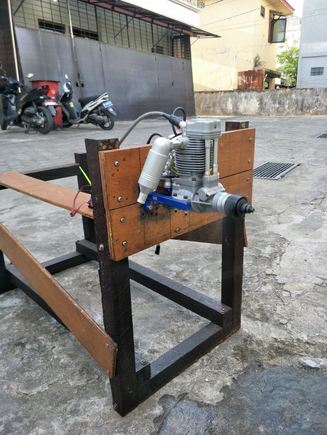 runs quite well. I need to work with the needles.