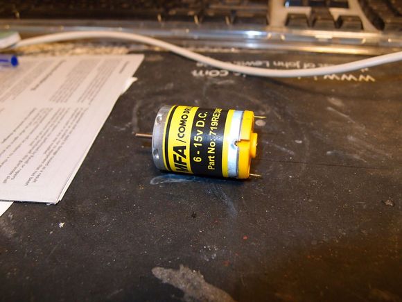 5 pole 385 motors slower rpm and draw less amps.