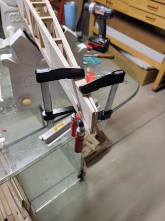 Added platform to attach the pull-pull tail system