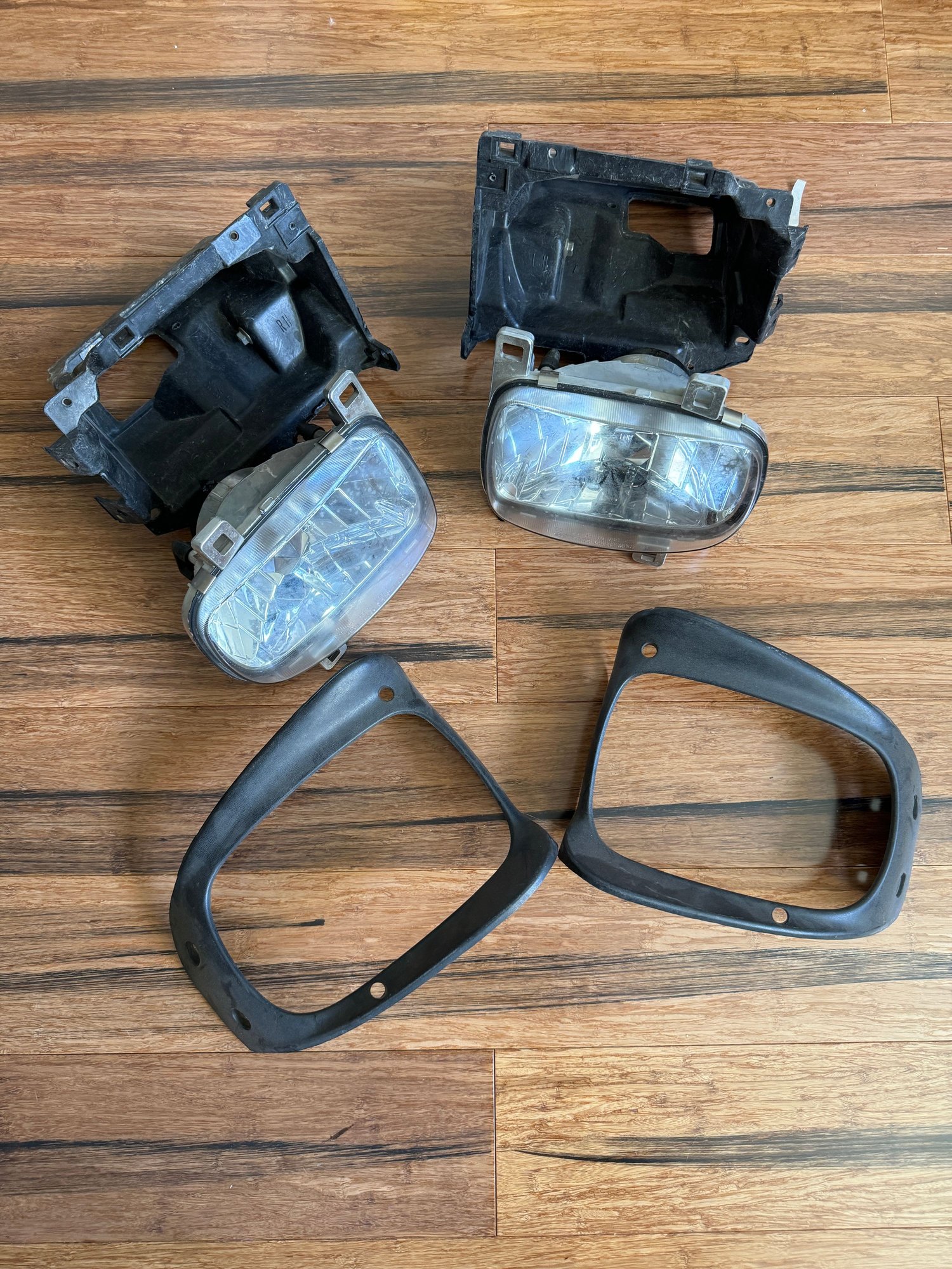 Lights - OEM Headlight Buckets, Shrouds & Lamps - Used - 1992 to 2002 Mazda RX-7 - Birmingham, MI 48323, United States