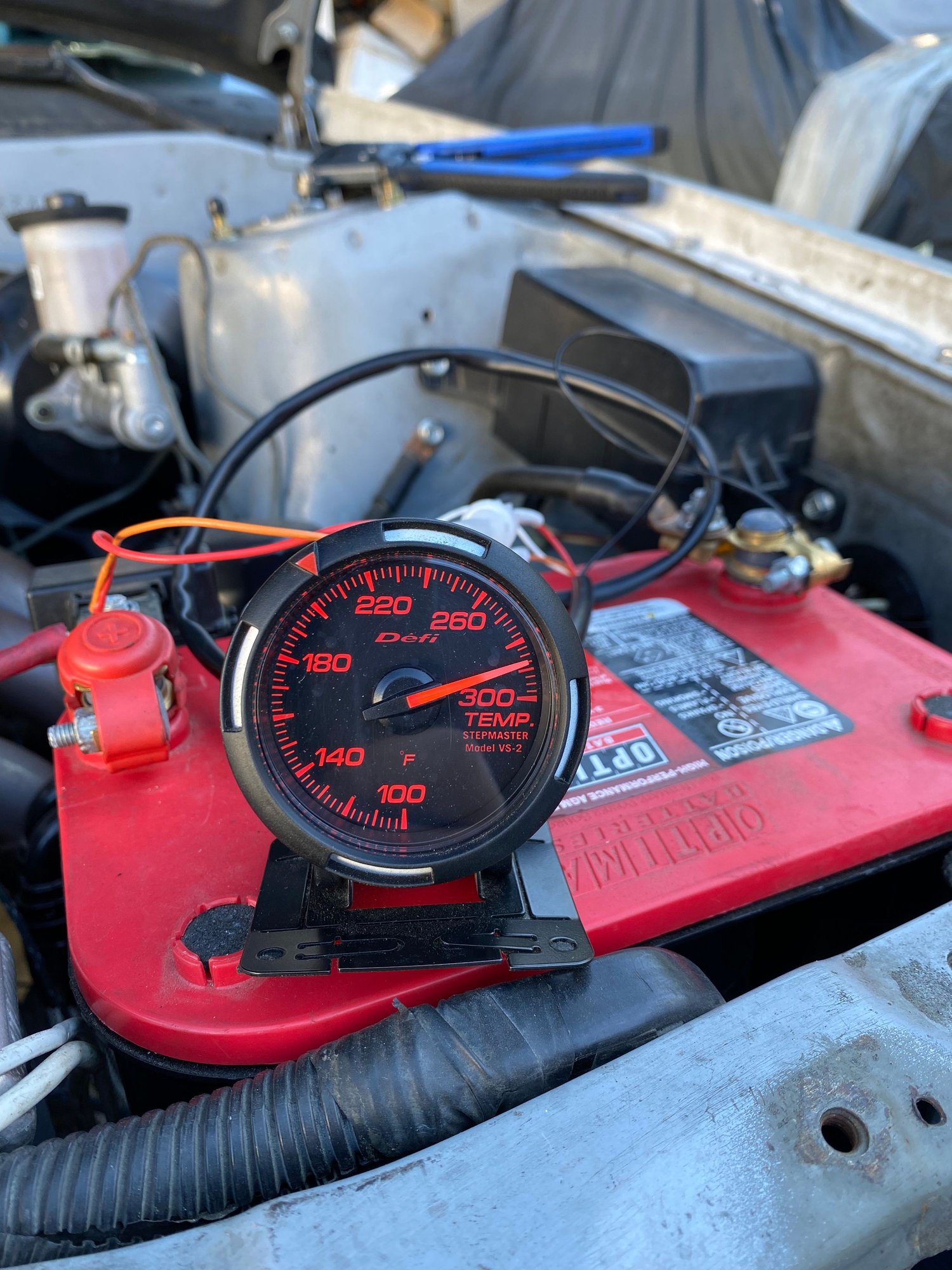 Audio Video/Electronics - Defi 52mm Temp Gauge (100-300F) - Used - 0  All Models - Pomona, CA 91766, United States