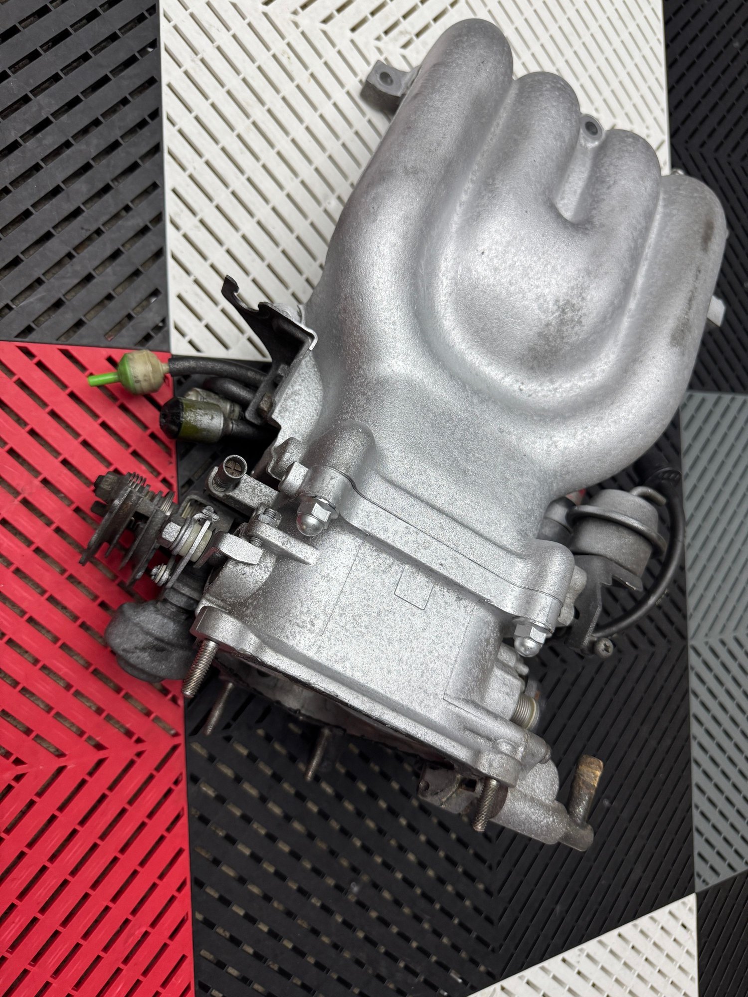 Engine - Intake/Fuel - JDM UIM / Throttle Body - COMPLETE - Used - 1992 to 2002 Mazda RX-7 - Birmingham, MI 48323, United States