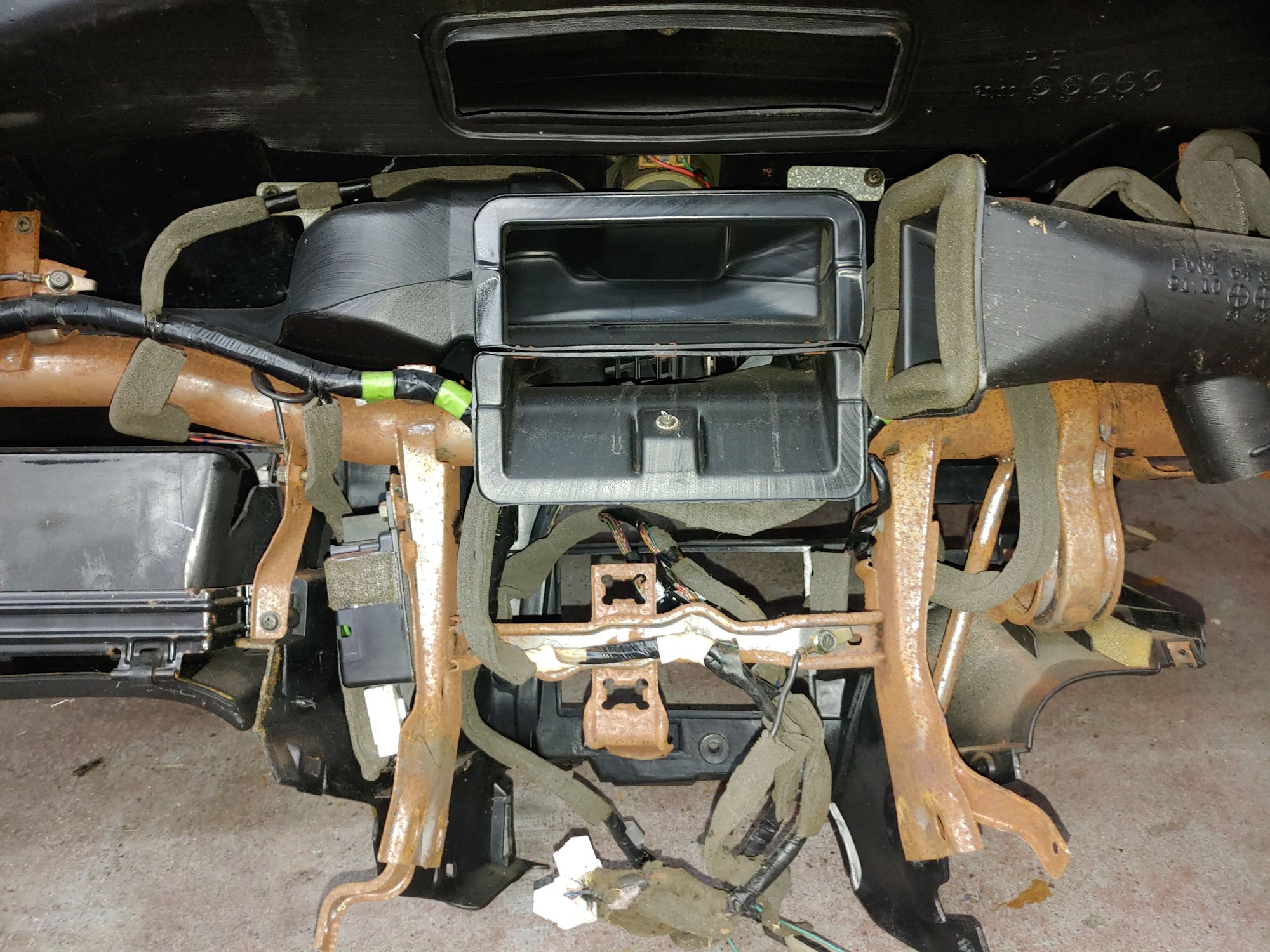 Interior/Upholstery - 1993 FD - LHD Dash - Included Wiring, Dash Bar, Glove Box, Center + Passenger Vent - Used - 1993 to 1995 Mazda RX-7 - Tampa, FL 34610, United States