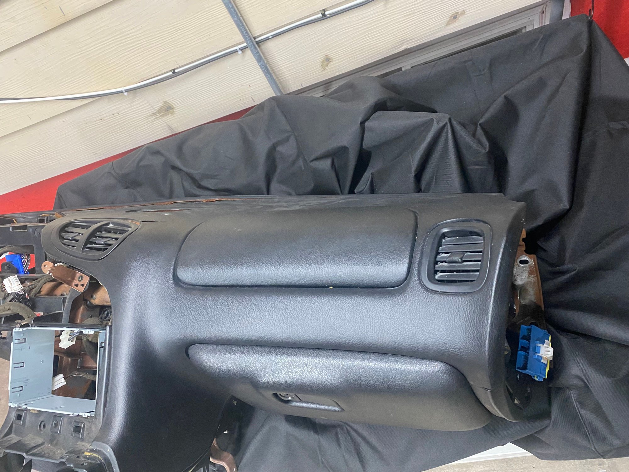 Interior/Upholstery - Cracked 94 Dash - Used - 0  All Models - Woodhaven, NY 11421, United States