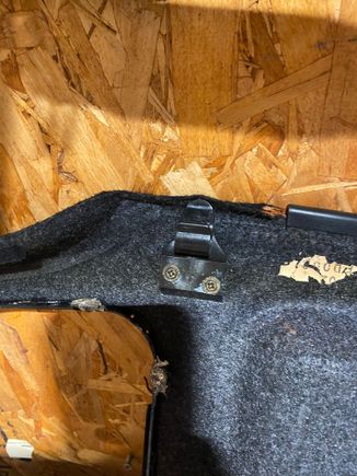 need pieces that attach to that hinge