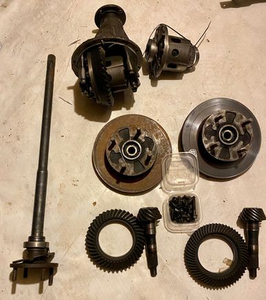 GSL-SE diffs, ring and pinion gears, front hubs with rotors and studs. 