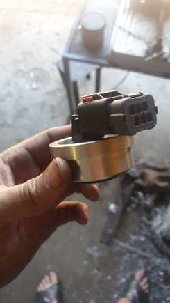 Finally my upgraded fuel connector arrived so i can run my 2 in tank pumps safely 