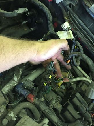 Disconnecting injectors
