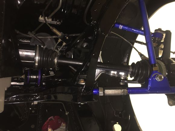 Rear pass suspension under view