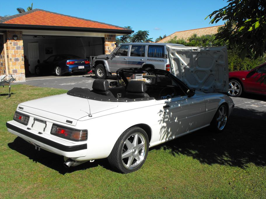 This is a Series 2 convertible modified with a 13bt engine which was for sale in Perth WA many years ago.  It is an aftermarket conversion.