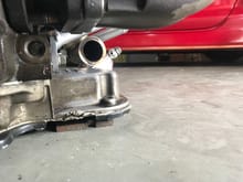 Showing room under turbo for wastegate pipe