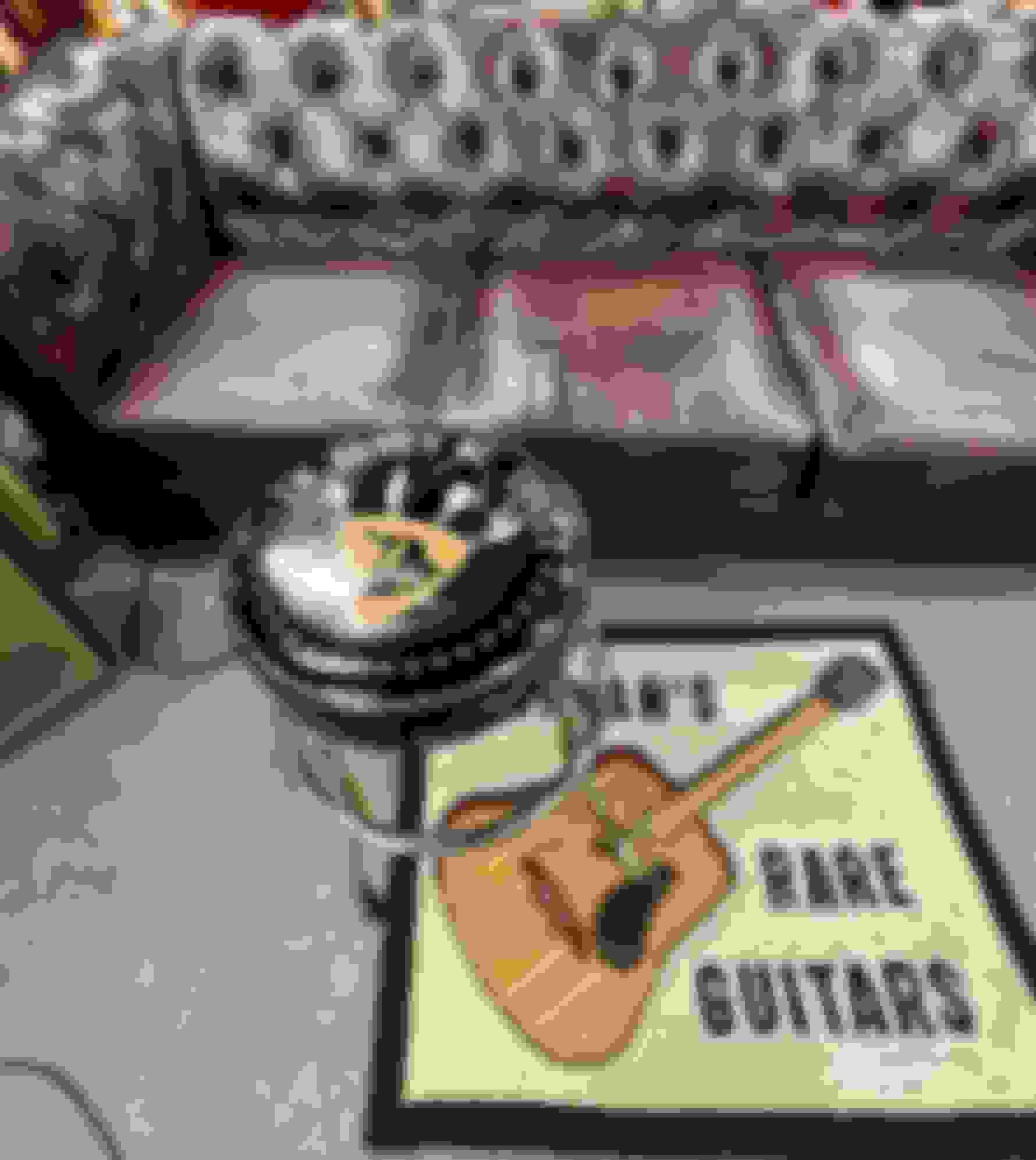 MANY a ROCK STAR have sat on this couch & Jammed <img src=