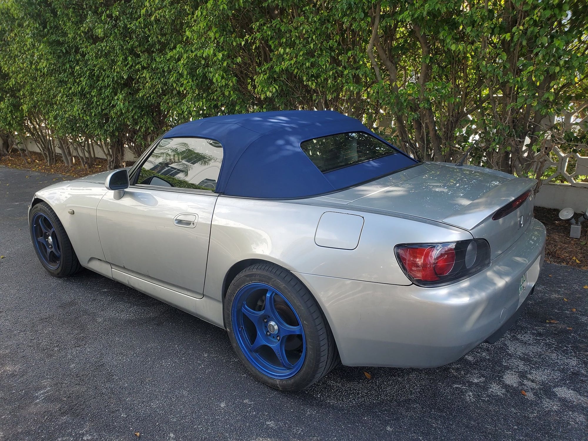 Honda S2000 (AP1) soft top, produced in Haartz Stayfast Canvas and