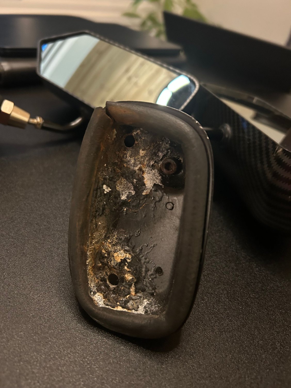 I’m wondering if this was from moisture or if it is from the dissimilar metal 