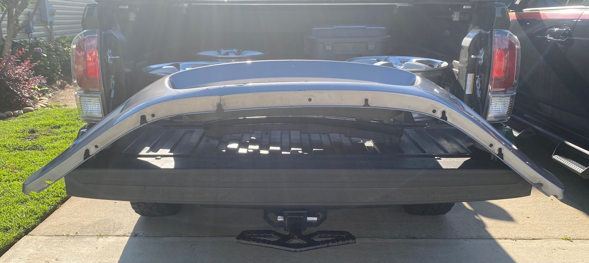 Exterior Body Parts - 2003 AP1 Front Bumper (Slight Damage) Silverstone Metallic - Used - All Years  All Models - Warner Robins, GA 31088, United States