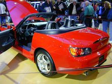 2000 auto show4.JPG
