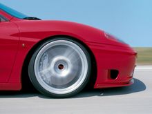 FERRARI_RAD_drehend.jpg