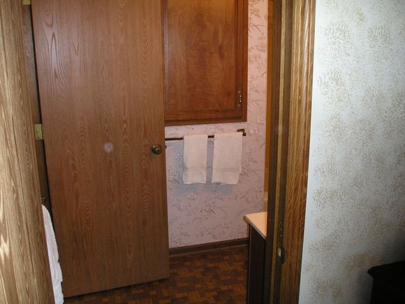 bedroom bathroom door.JPG