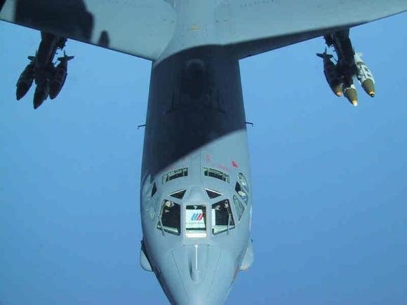 B52UAL.JPG