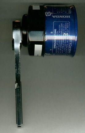 Oil filter wrench, ratchet and filter.jpg
