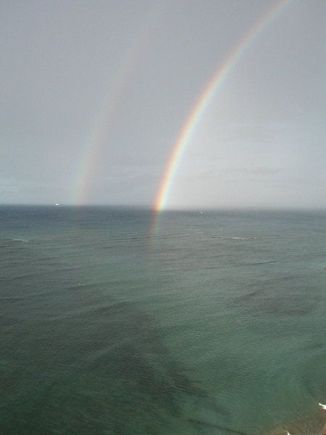 Double rainbow off Waikiki.jpg