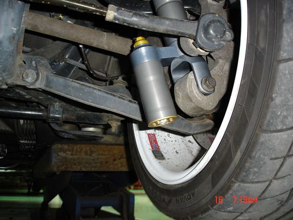A Nitron remote reservoir shock on a Skyline (I think!)