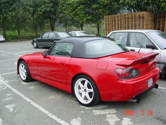 Black top white wheels.jpg
