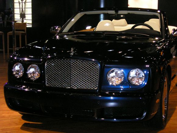 ROLLS GRILL.JPG