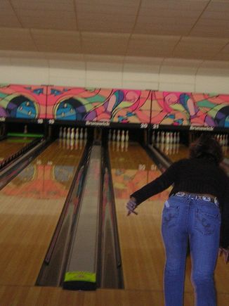 SHSM Bowling Night Oct06 03.JPG