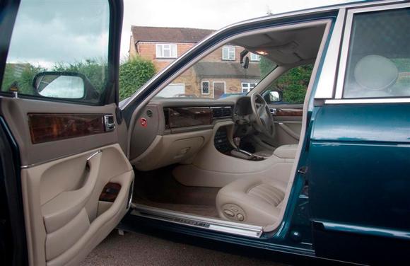 IMG_0009 (Large).jpg