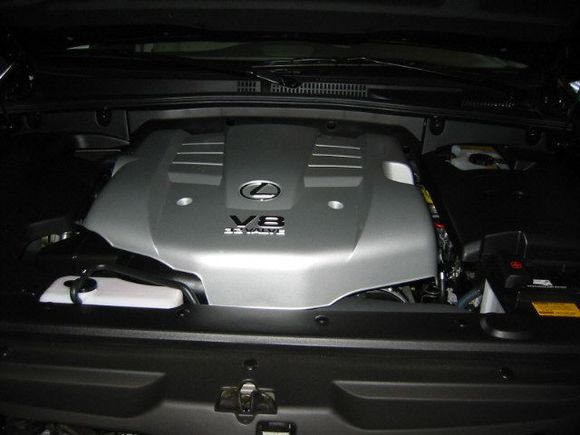 GX470 Engine.jpg