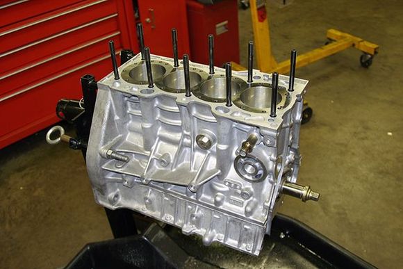 Block with headstuds