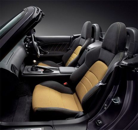 seat-blackyellow.jpg