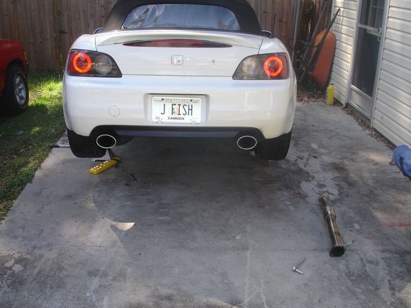 Exhaust 001.JPG