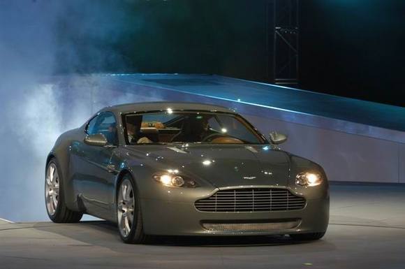 amv8-vantage-03.jpg