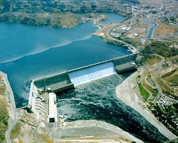 Grand Coulee Dam from the air.jpg