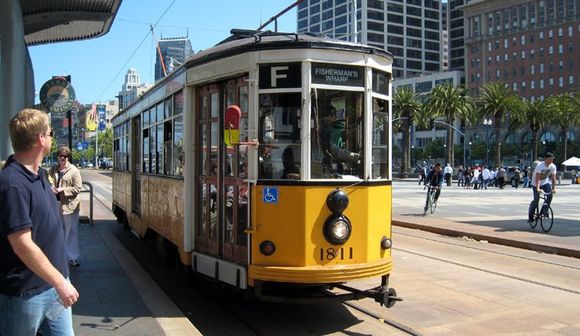05 trolley.jpg