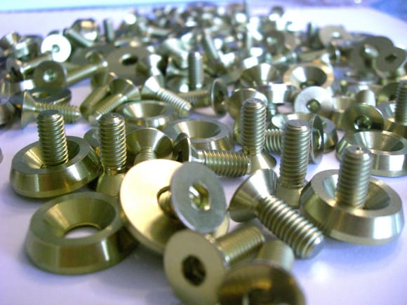 titanium washers and bolts 008.jpg