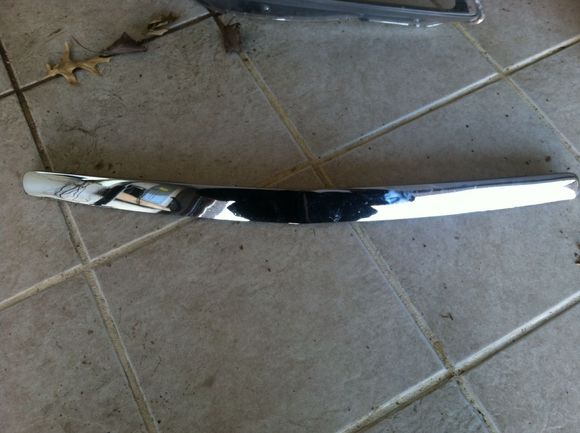 Tl hood trim