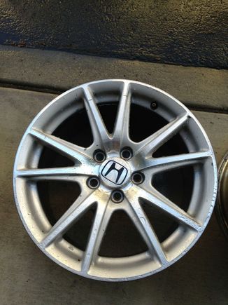 Rear 2 - 17x8.5 AP2 V1 Rear w/ center cap