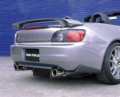 feels_rear_spoiler.jpg