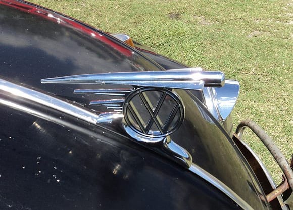Ziggy's hood ornament. Notice how the "jet" seems to be going backwards?