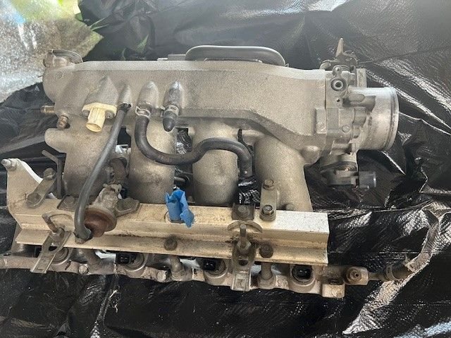 Engine - Intake/Fuel - 2001 Honda S2000 AP1 loaded intake manifold with TB, fuel rail, sensors, & injectors - Used - 2000 to 2003 Honda S2000 - Chalmette, LA 70043, United States